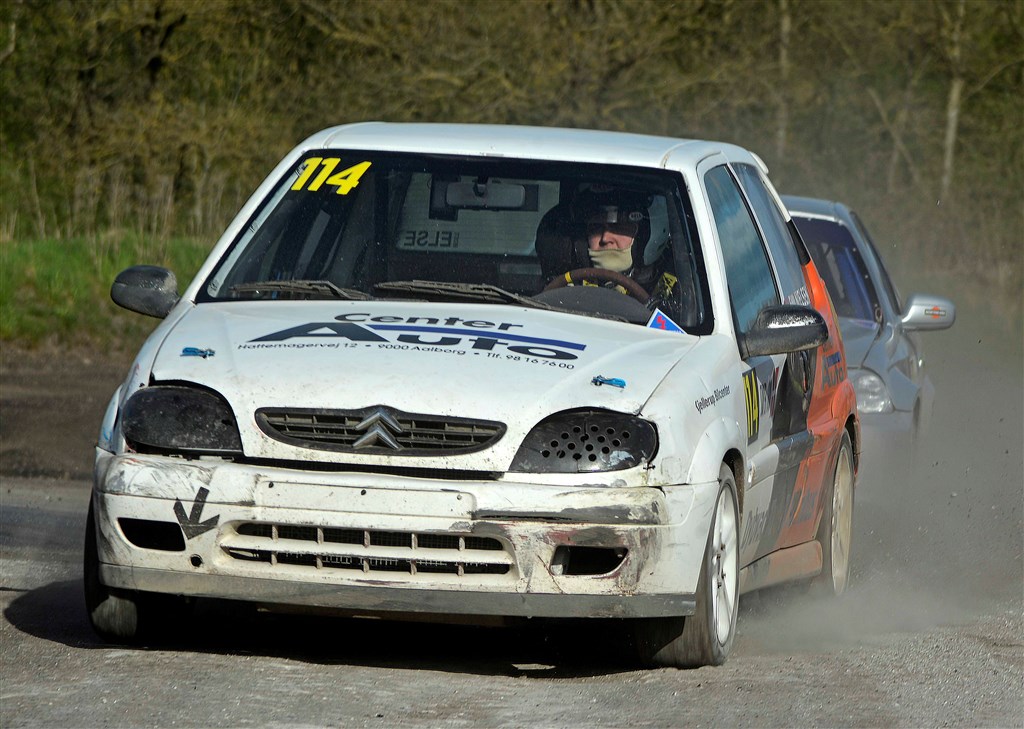 Emil Nielsen kører overbevisende hurtigt i SUPER 1600
(Foto: Åge Keseler Kirketerp)